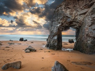 Пазл «Арка на пляже»