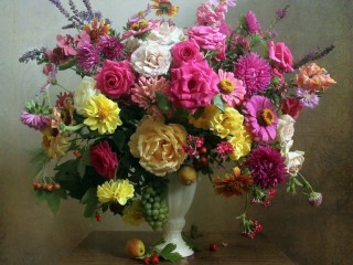 Пазл «Букет с виноградом»