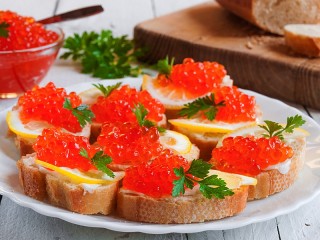 Пазл «Бутерброды с икрой»