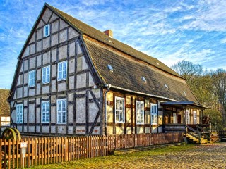 Пазл «Дом с мельницей»