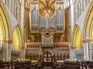 Пазл «Интерьер собора»