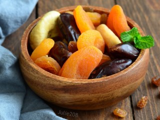 Пазл «Миска с сухофруктами»