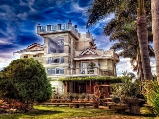 Пазл «Особняк под пальмами»