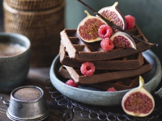 Пазл «Шоколадные вафли с ягодами»