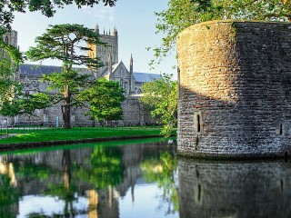 Пазл «Собор и башня»
