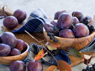 Пазл «Сочные сливы»