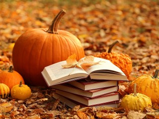 Пазл «Тыквы и книги»