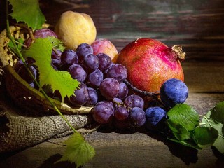 Пазл «Виноград и фрукты»