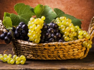 Пазл «Виноград в корзине»
