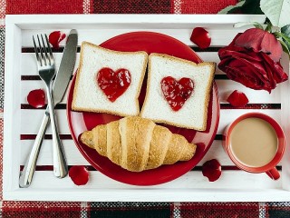 Пазл «Завтрак для любимой»