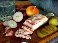 Пазл Сало Лук Огурец