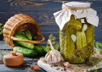 Пазл Банка с огурцами 