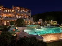 Пазл Бассейн ночь огни