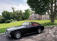 Пазл Чёрный автомобиль