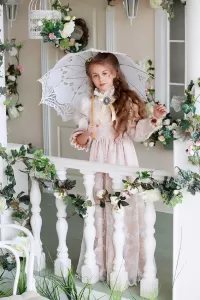 Пазл Девочка под зонтом