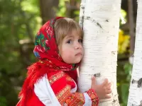 Пазл Девочка у березы