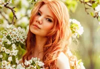 Пазл Девушка и цветы