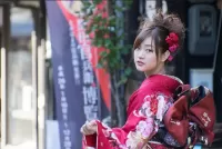 Пазл Девушка в красном