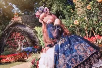 Пазл Девушка в саду