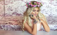 Пазл Девушка в венке