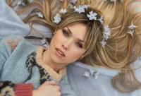 Пазл Девушка в венке