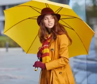 Пазл Девушка в жёлтом