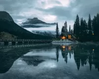 Пазл Дом и озеро