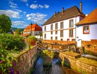 Пазл Дом над каналом