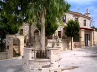 Пазл Дом под эвкалиптом