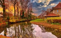 Пазл Дом у реки