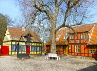 Пазл Двор с колодцем