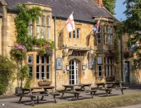 Пазл Гостиница Лебедь