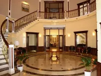 Пазл Холл с лестницей