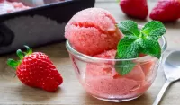 Пазл Клубничное мороженое
