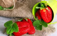 Пазл Клубника