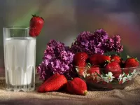 Пазл Клубника с молоком
