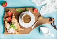 Пазл Кофе и круассаны