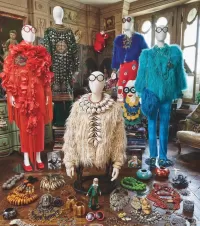 Пазл Костюмы для манекен