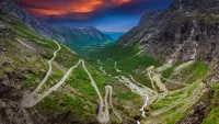 Пазл Лестница троллей