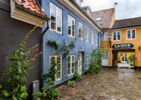 Пазл Мощеный дворик