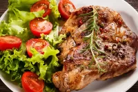 Пазл Мясо и салат