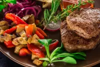 Пазл Мясо с овощами