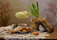 Пазл Натюрморт с гиацинтом