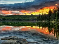 Пазл Озеро Пирамид