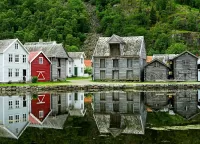 Пазл Поселок на побережье