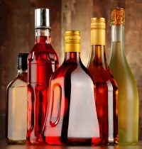 Пазл Пять бутылок