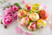Пазл Розы и крашенки