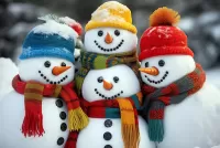 Пазл Снеговики