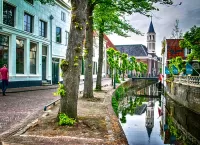 Пазл Улица вдоль канала