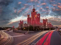 Пазл Высотка в Москве